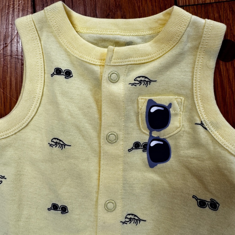 NWT NEW CARTER’S Yellow Baby Romper w Sunglasses Print SZ 3 months Snap Crotch - Picture 2 of 7